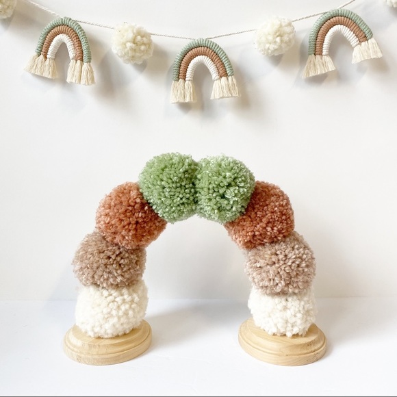 Rainbow Pom Pom Table Centerpiece Kids Party Decorations Baby Room Nursery Decor - Picture 1 of 4